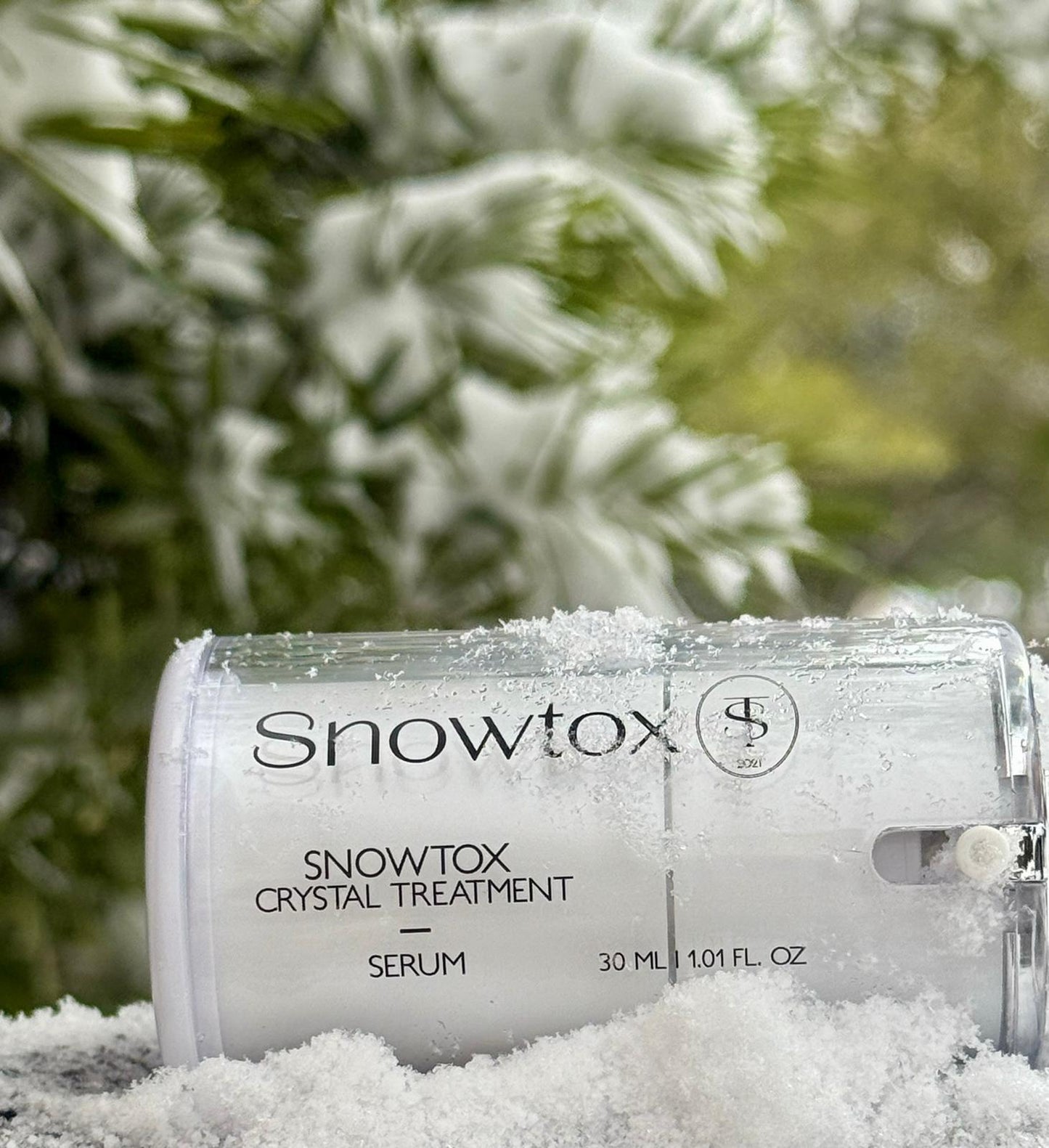 Snowtox Crystal Serum. Botox-like results — without the needle.
